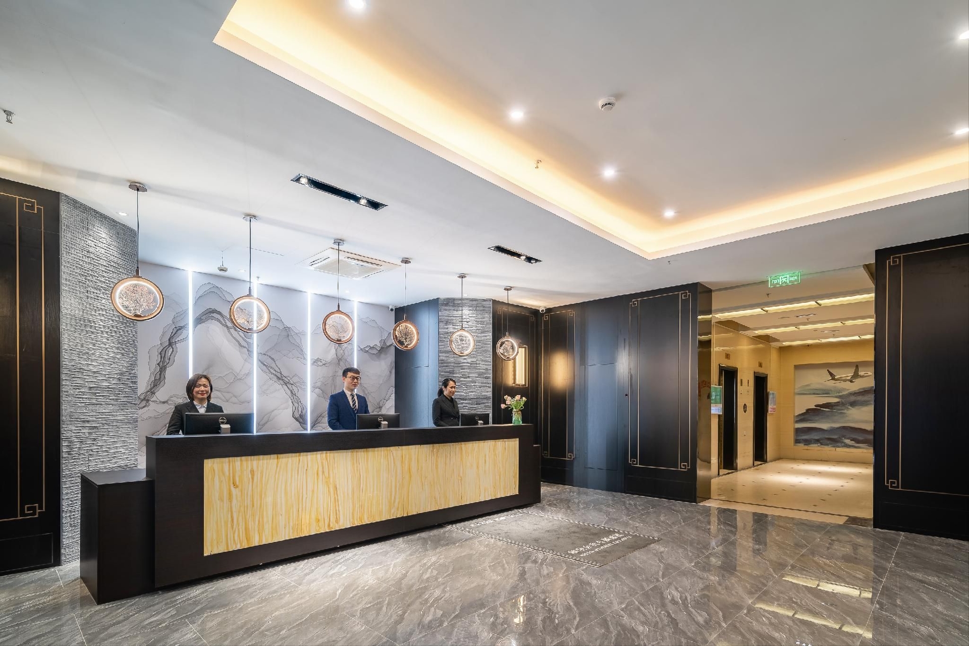 Rezen Dong Hotel Huzhou City Center High-speed Railway Station3