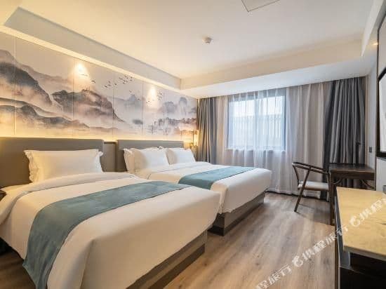 Rezen - Standard Parent Child Room