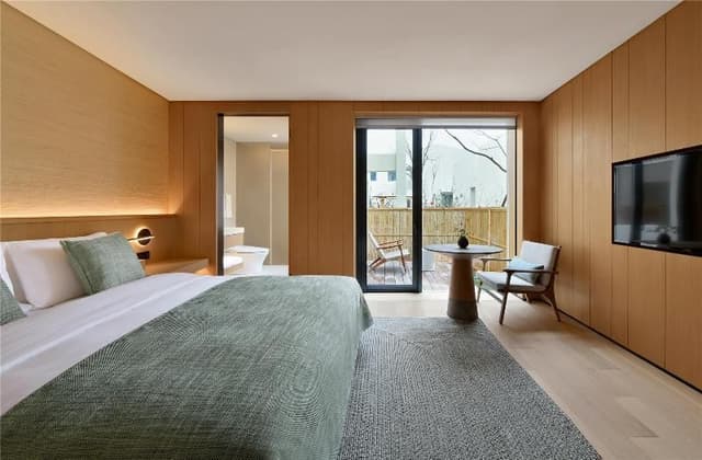 Zhihui Superior Double Bed Room