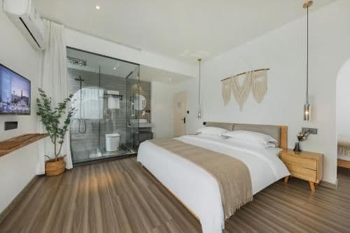 Triple Guest Room