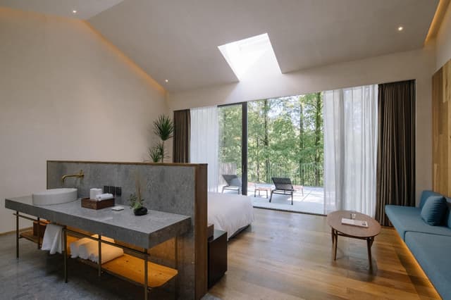 Triple Suite