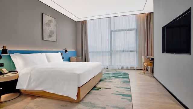 Superior Room, 1 King Bed