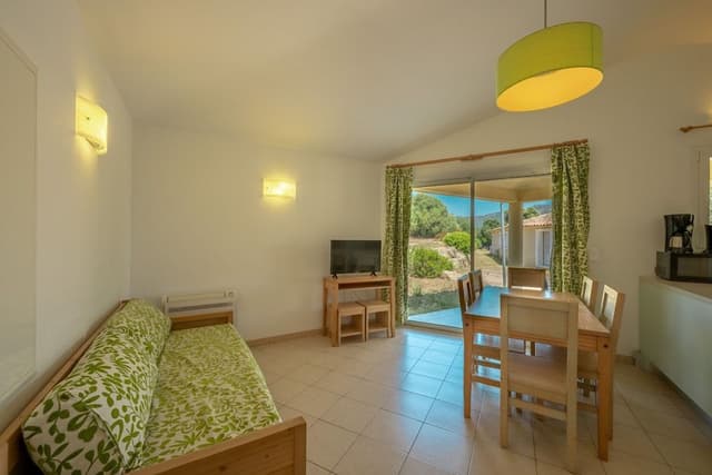 Villa, 2 Bedrooms (6 People)