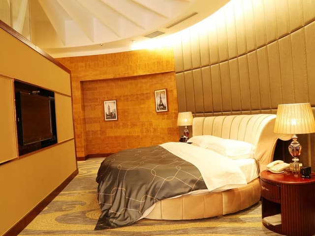 Executive Suite
