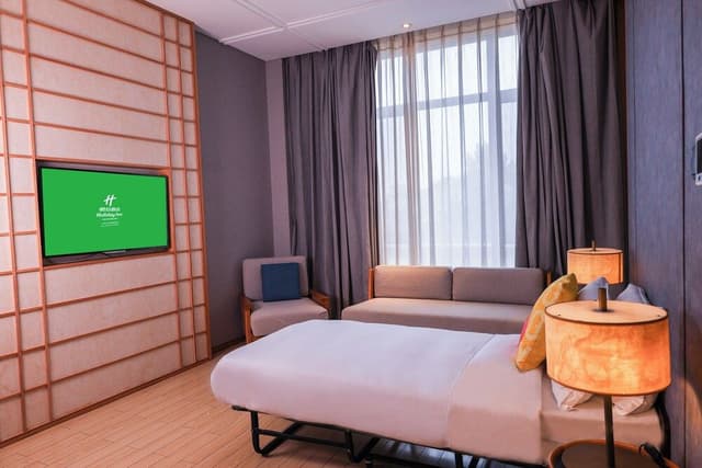 Suite, 1 King Bed