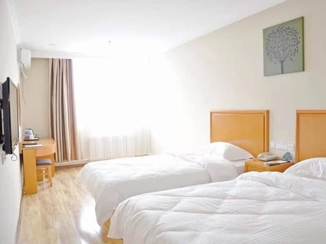 2 Bed Twin Superior Room