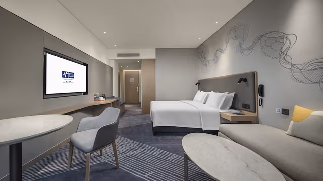 Standard Room, 1 King Bed