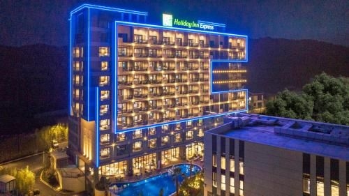 โรงแรมฮอลิเดย์อินน์เอ็กซ์เพรส เทิงชง ฮอตสปริง ในเครือไอเอชจี (Holiday Inn Express Tengchong Hot Spring, an IHG Hotel)3