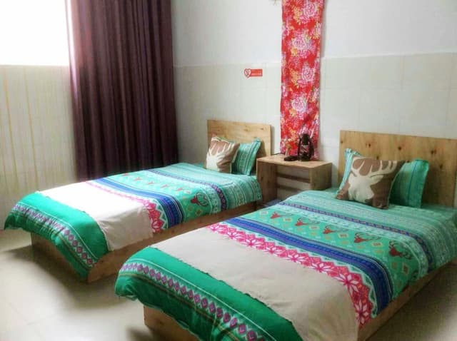 Twin Room - Non-Smoking