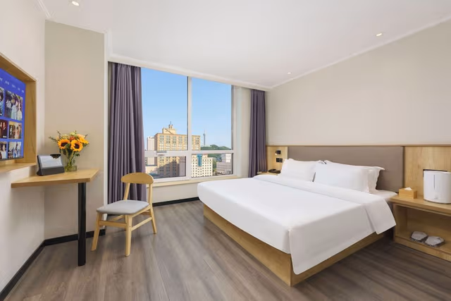 Classic Room, City View