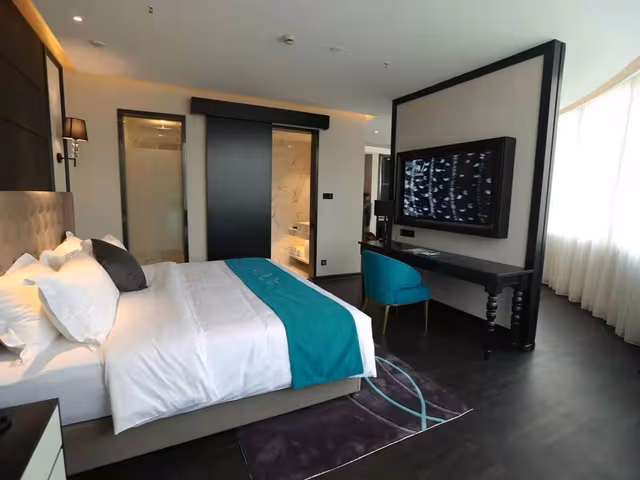 Xana -Romantic Bed Room
