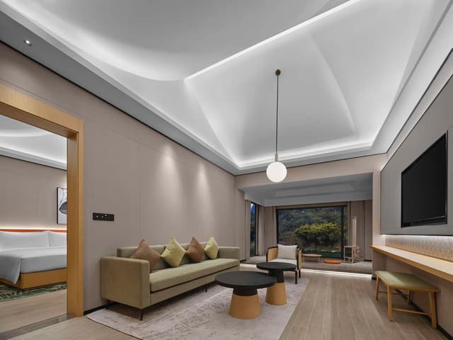 KING ONE BEDROOM SUITE