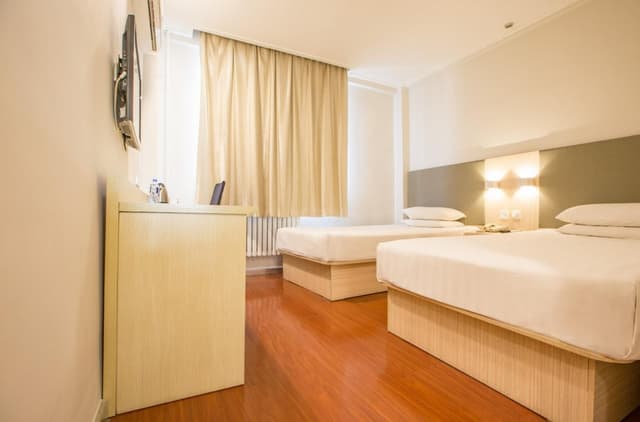Huazhu - Twin Room