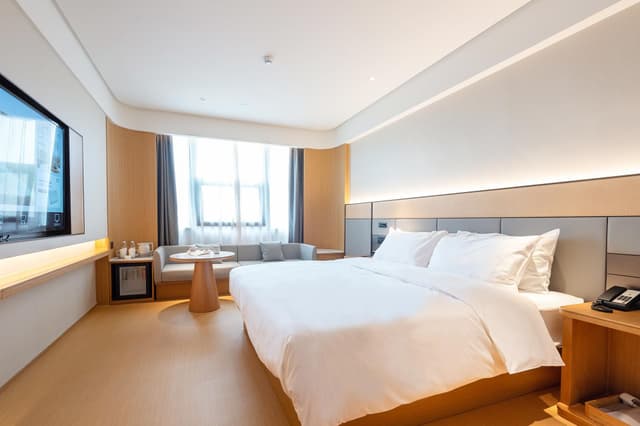 Huazhu - Superior BedRoom