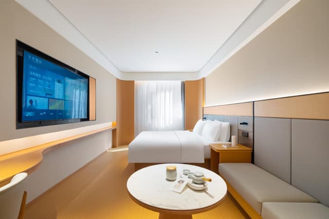 Huazhu - Superior BedRoom
