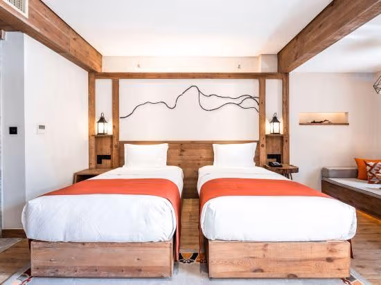 Esteemed Twin Room