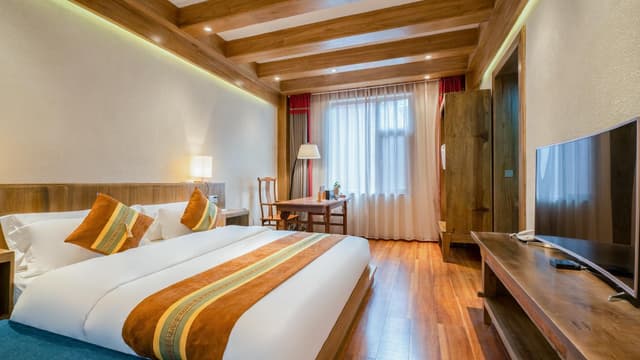 1 King Bed