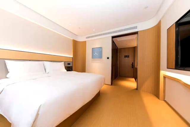 Huazhu - Destress Superior Bed Room
