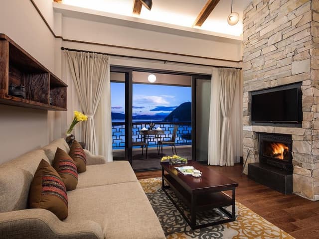 Grand Villa, 2 Bedrooms, Lake View