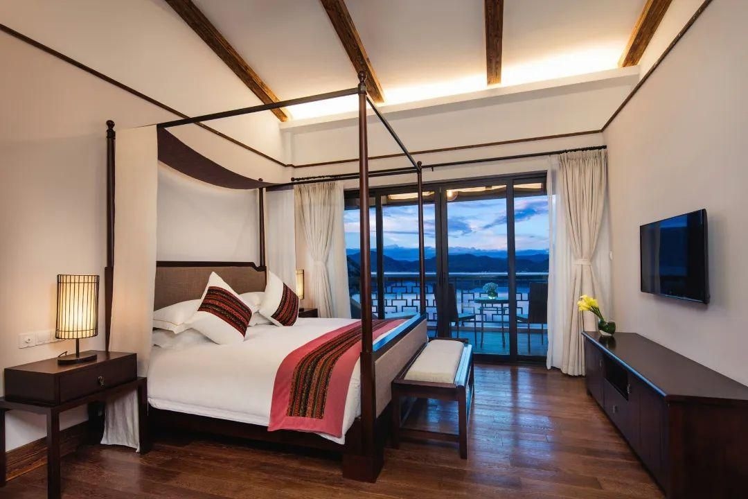 ไฮ เมาน์เท็น รีสอร์ต แชงกรี-ลา (High Mountain Resort Shangri-La)1