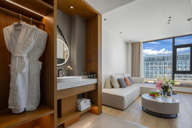 Suite Room