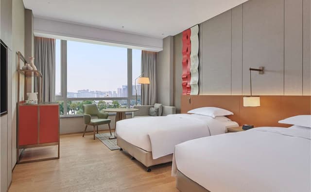 TWIN EXECUTIVE ROOM