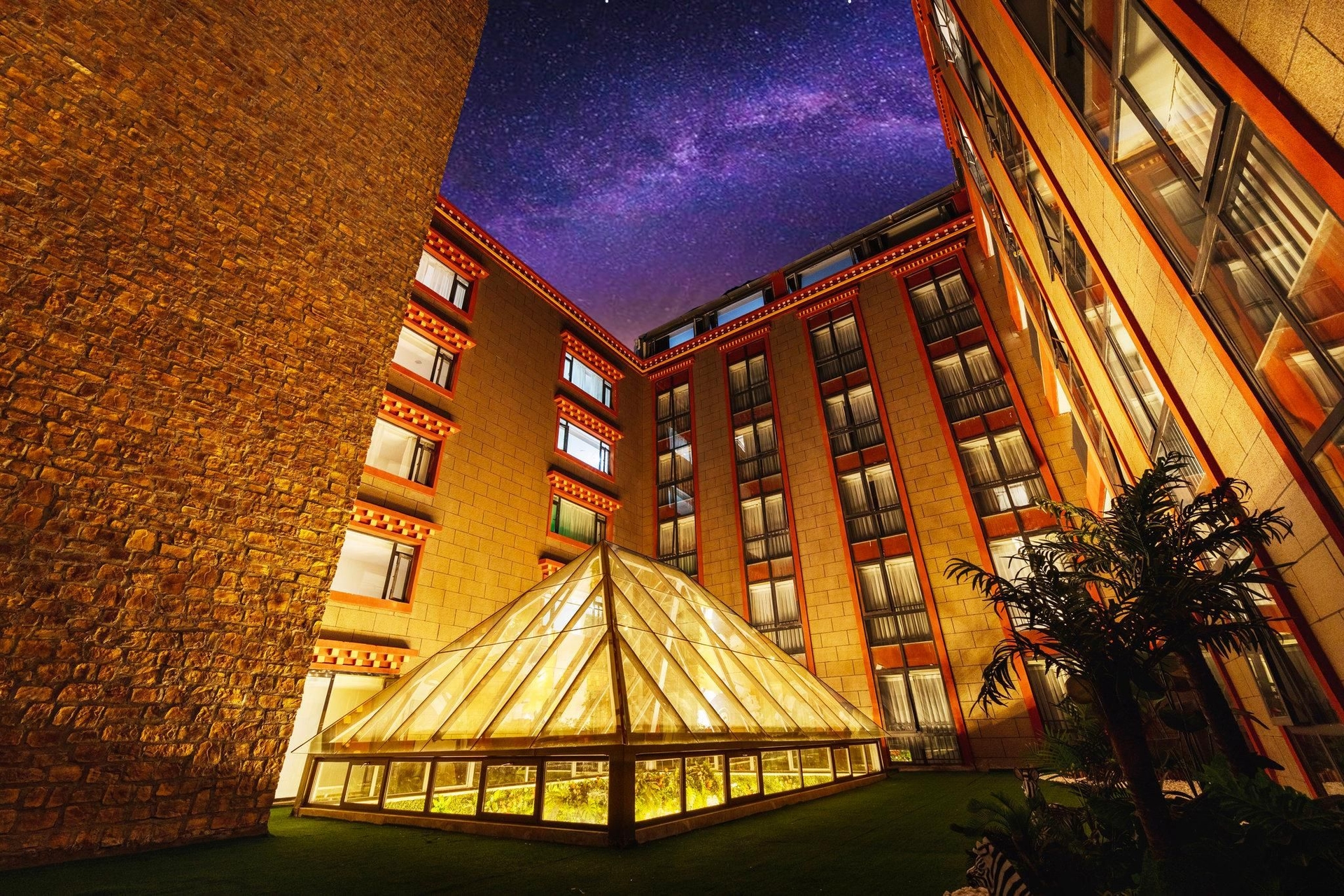 ฮอลิเดย์ อินน์ เอ็กซ์เพรส เตาเฉิง ยาติง (Holiday Inn Express Daocheng Yading)1