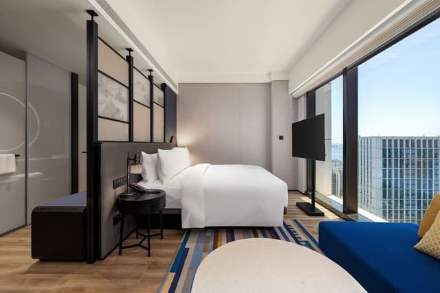 Aloft King City View
