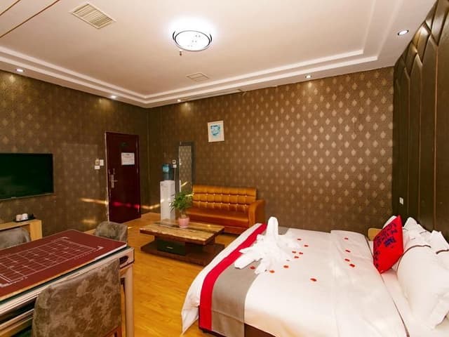 Couple Room