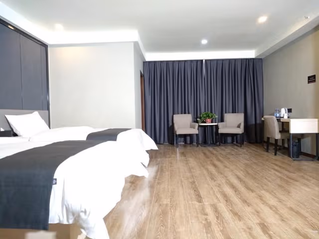 Twin Deluxe Room