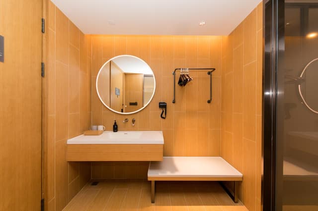 Huazhu - Destress Superior Bed Room