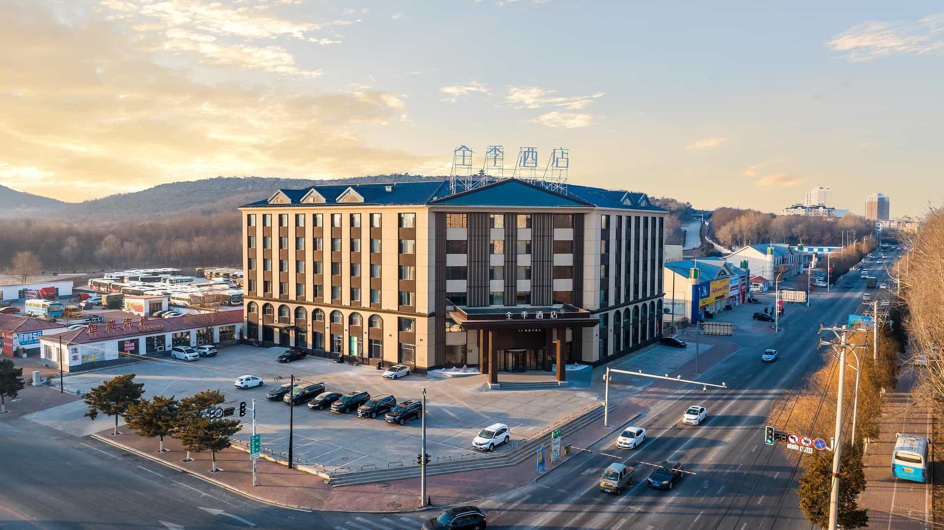 Ji Hotel Huludao Feitian Plaza Ji Hotel Huludao Feitian Plaza