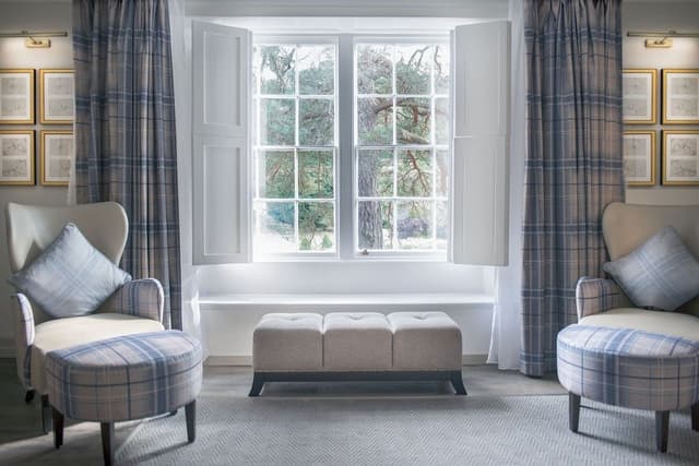 Studio Suite, 1 King Bed, Garden View