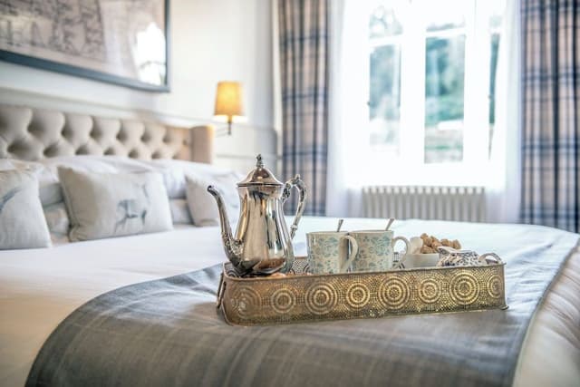 Studio Suite, 1 King Bed, Garden View