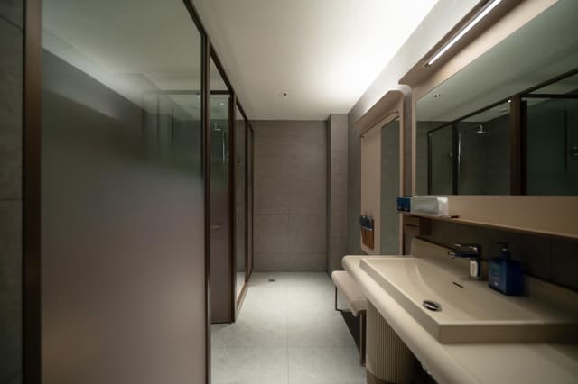 Huazhu - Cinema Bed Room