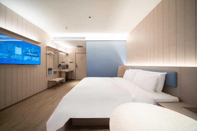 Huazhu - Superior BedRoom