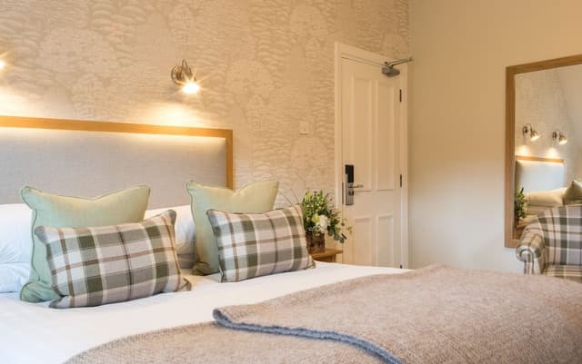 Double Room Single Use (Small)