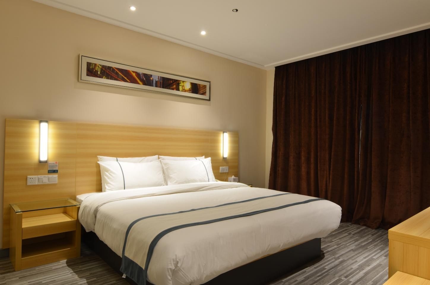 ซิตี้ คอมฟอร์ต อินน์ หวงกัง ฉีชุน เอ็กซิบิชั่นเซ็นเตอร์ (City Comfort Inn Huanggang Qichun Exhibition Center)1
