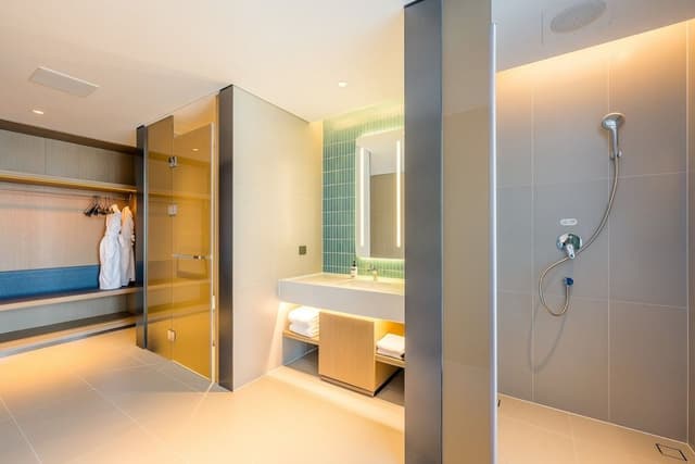 Standard Room, 1 King Bed (Extra Floor Space)