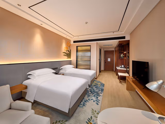 TWIN DELUXE ROOM
