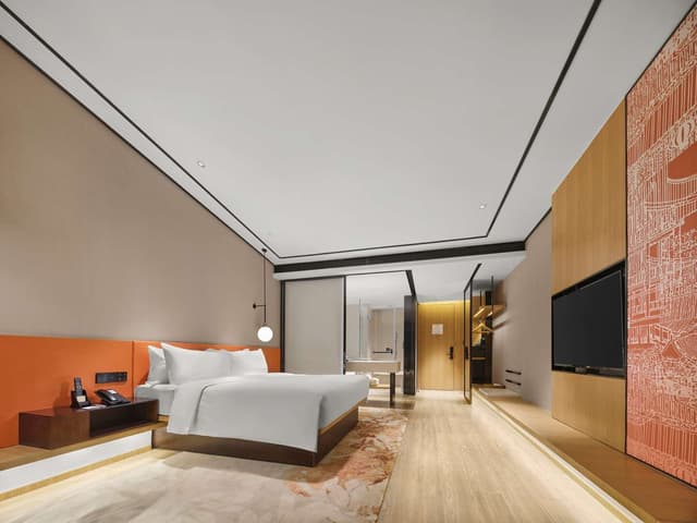 KING GUEST ROOM