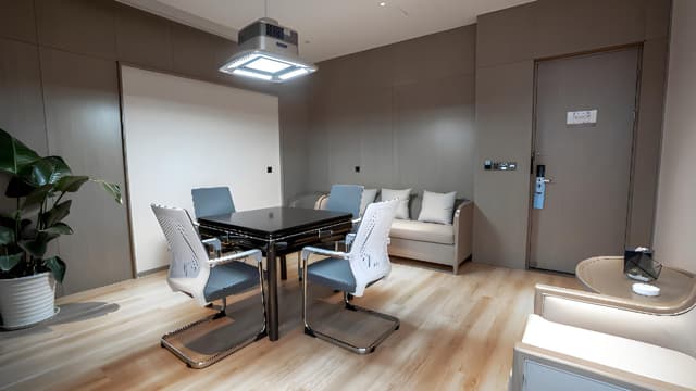 Dossen - Executive Suite