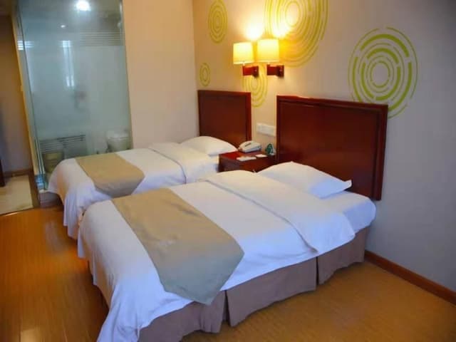 Twin Business Room