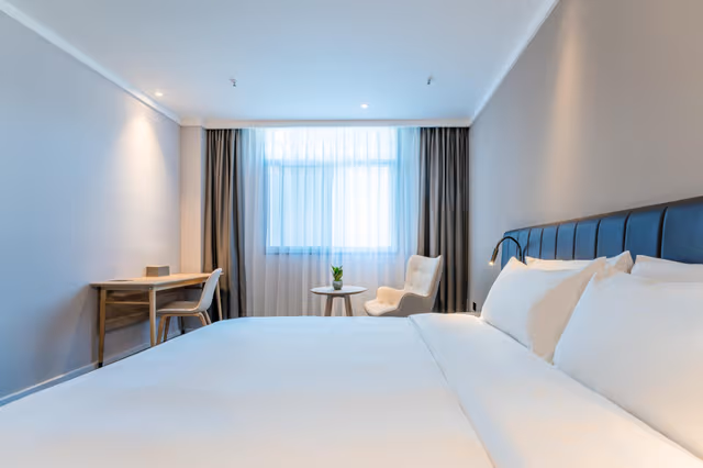 Huazhu - Superior BedRoom
