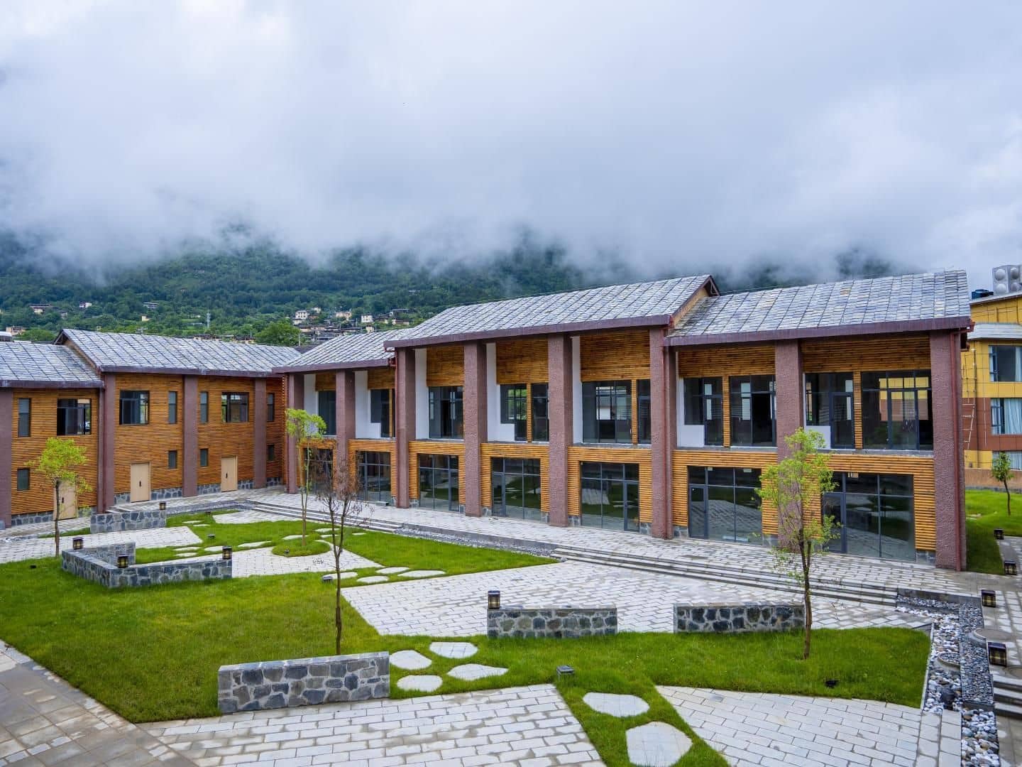 Renjoy Hotel Nujiang Zhongjiao Yilamila Renjoy Hotel Nujiang Zhongjiao Yilamila