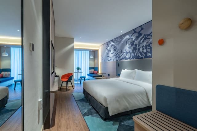 Standard Room, 1 King Bed