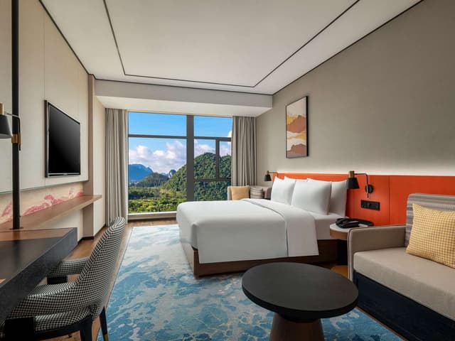 KING DELUXE ROOM