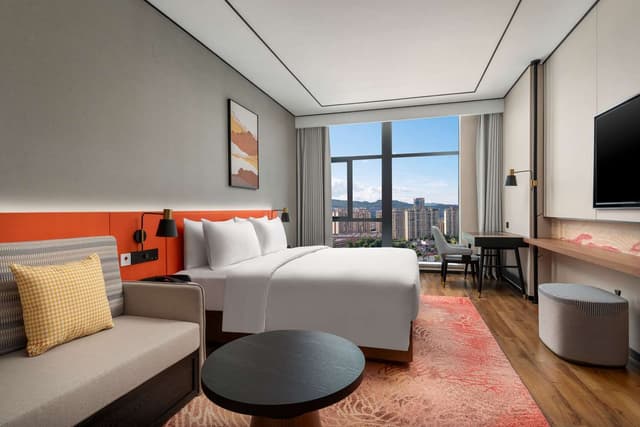 KING GUEST ROOM