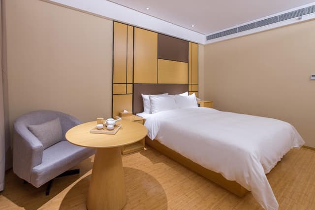 Huazhu - Superior BedRoom