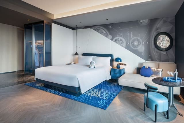 Room, 1 King Bed, City View